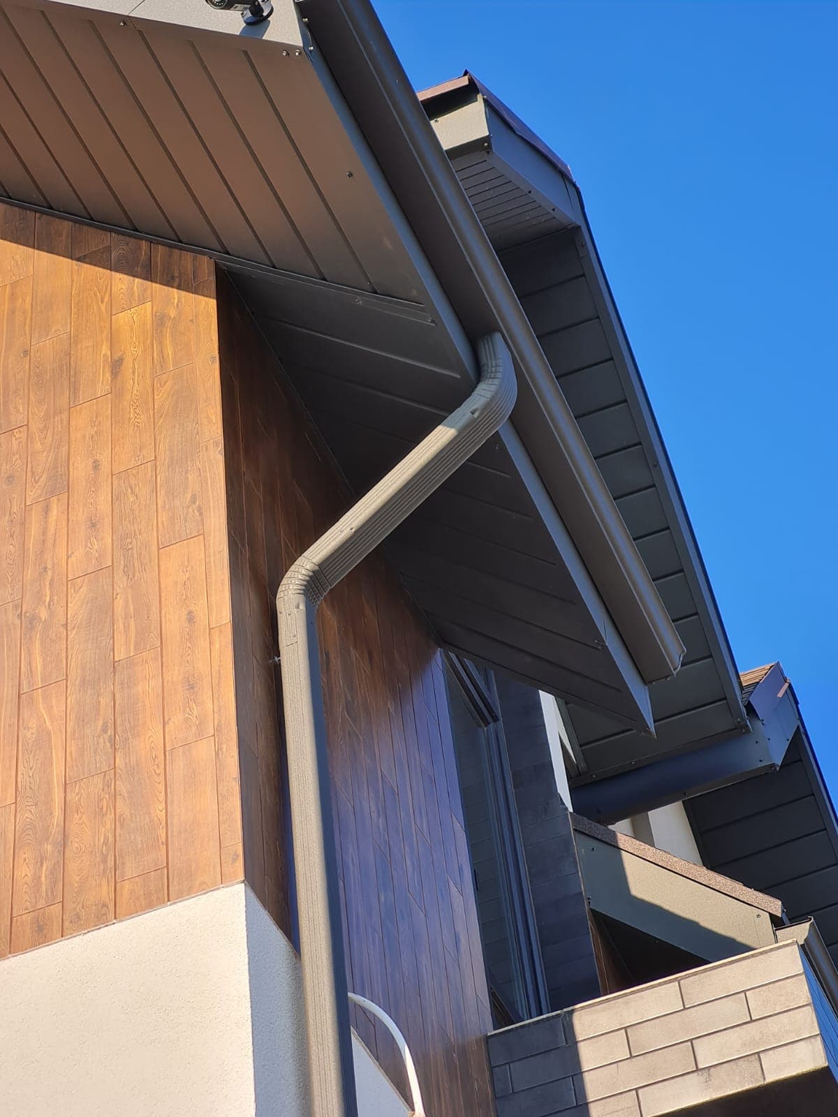 AQUASTOK — робота №1